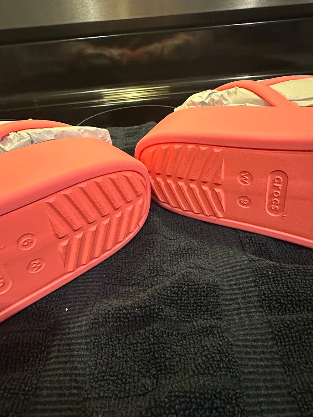 Miami Platform Y Strap Sandal - Guava - Picture 7 of 10
